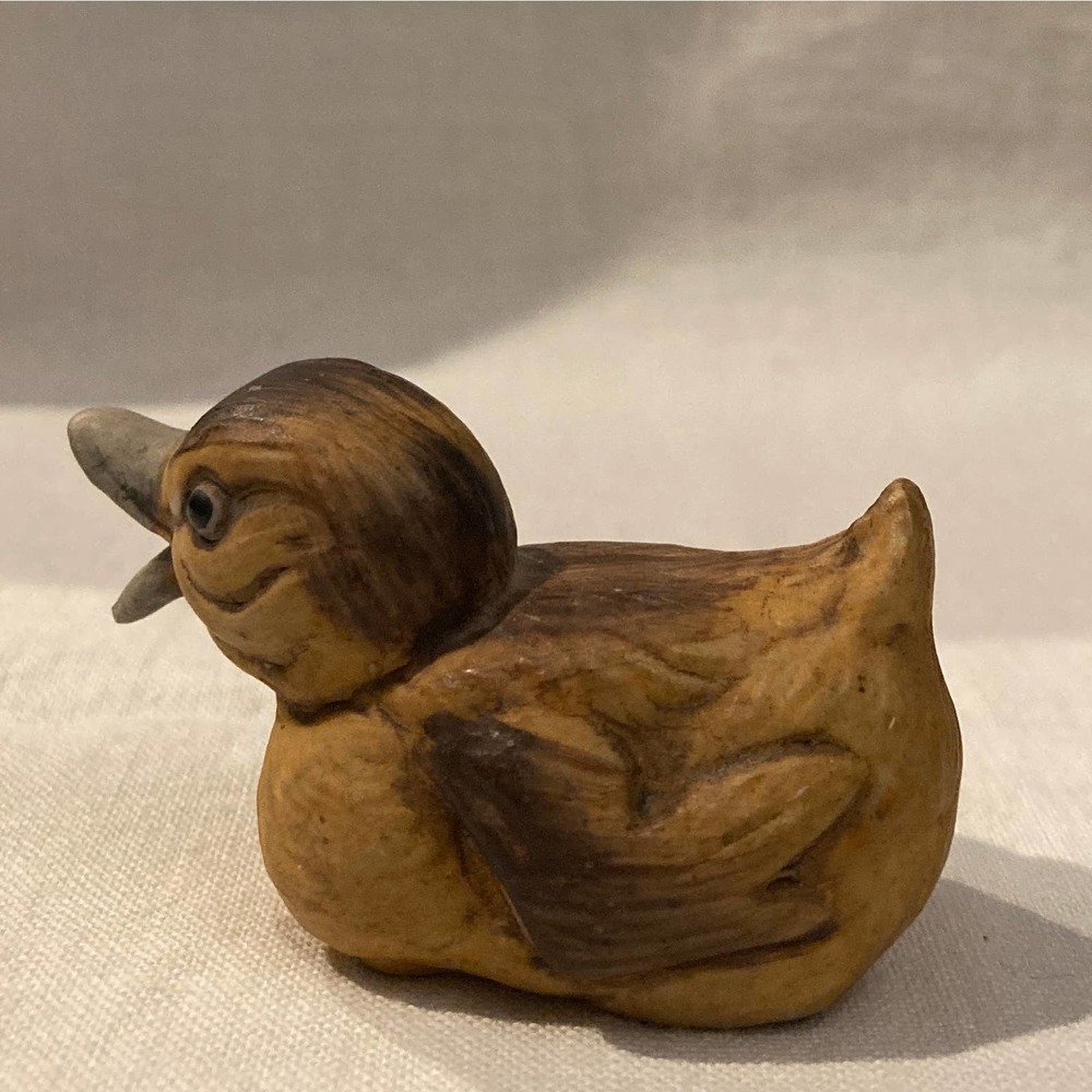 Cute‎ Brown Duckling Ceramic Figurine Small Farmhouse Decor - Picture 3 of 6